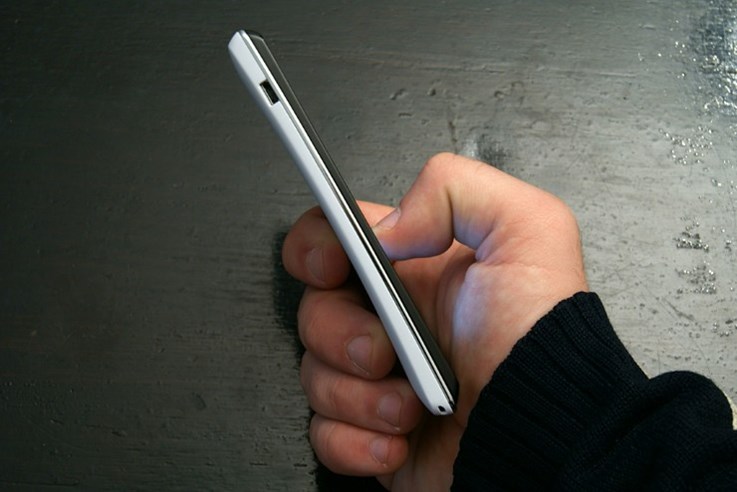 Sony Xperia J (17).jpg